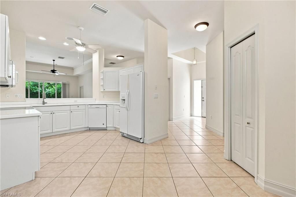 8112 Sanctuary Dr, Unit 2, Naples, FL 34104 Photo