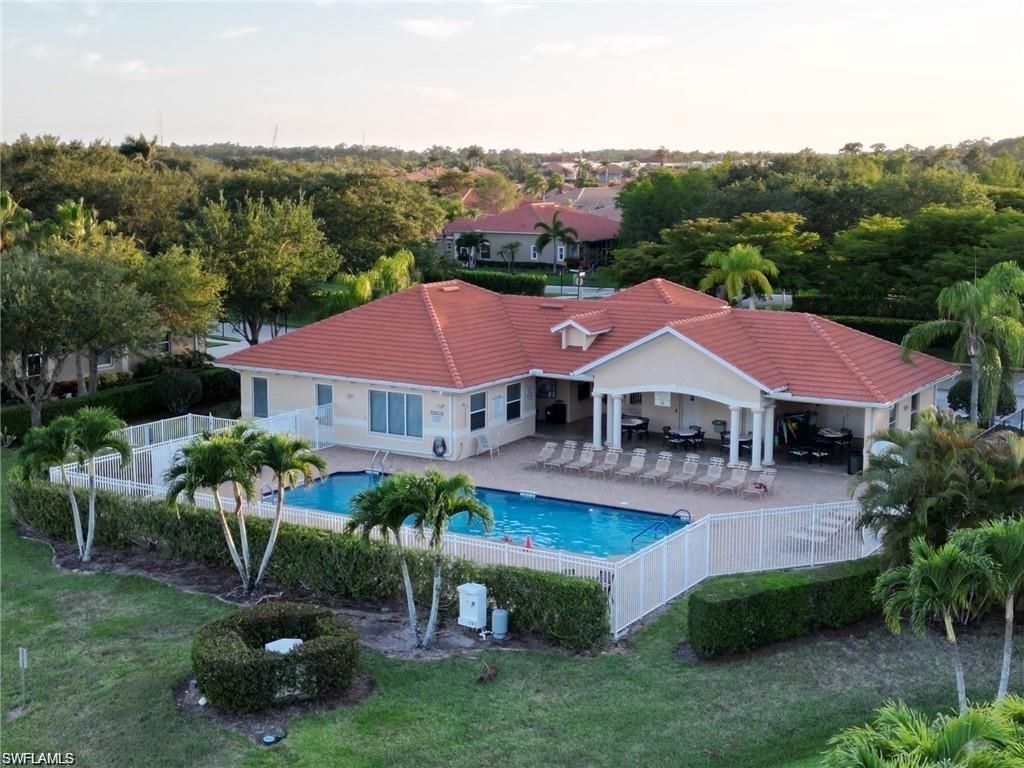 8112 Sanctuary Dr, Unit 2, Naples, FL 34104 Photo