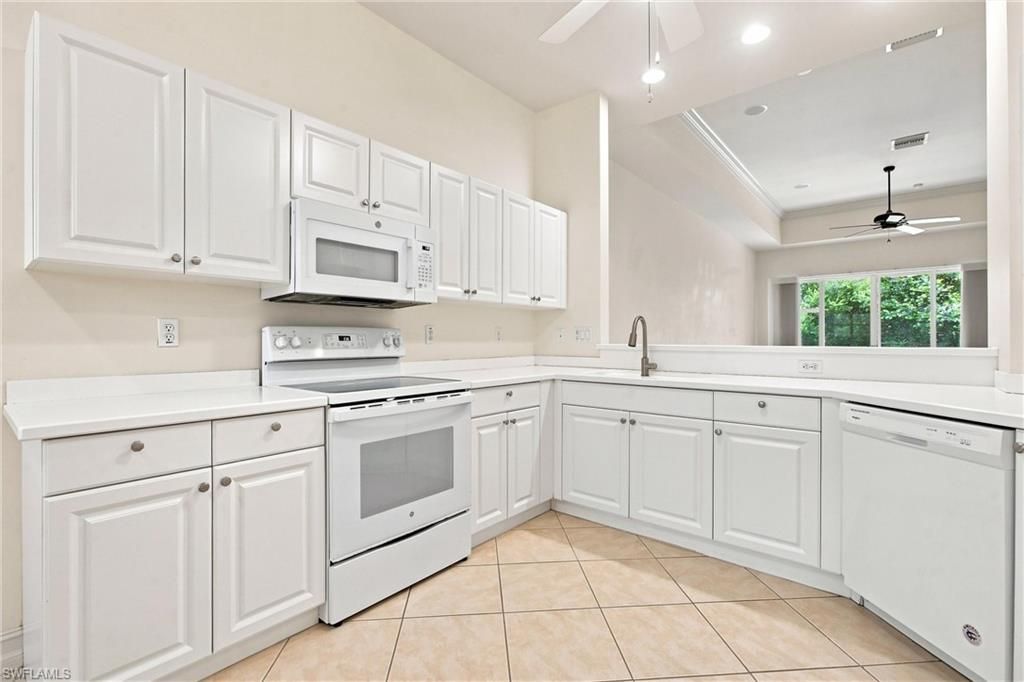 8112 Sanctuary Dr, Unit 2, Naples, FL 34104 Photo
