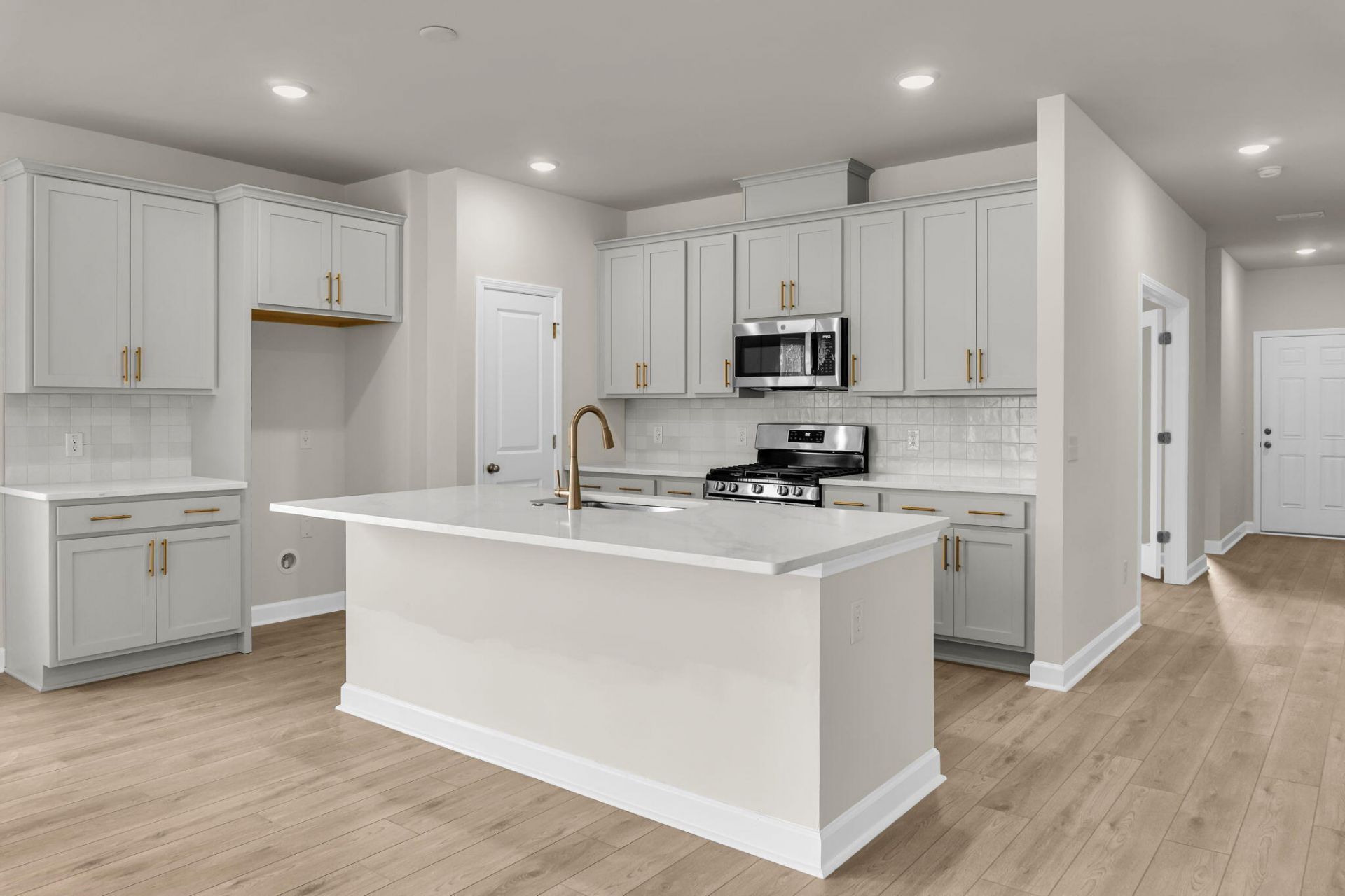 5379 Crinum Lilly Photo 16