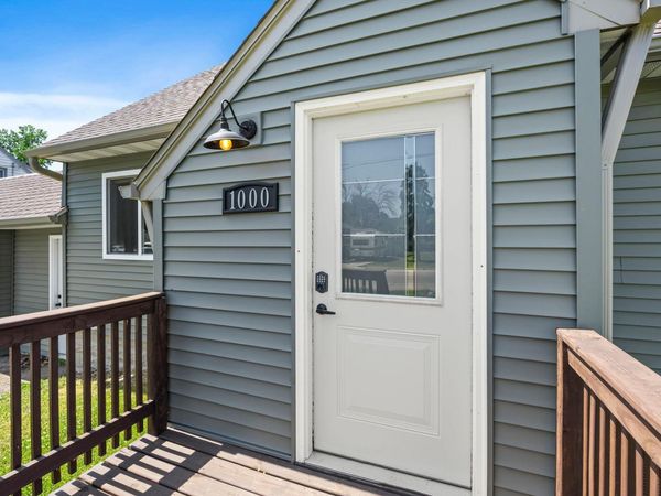 1000 W Lyon Avenue, Lake City, MN 55041