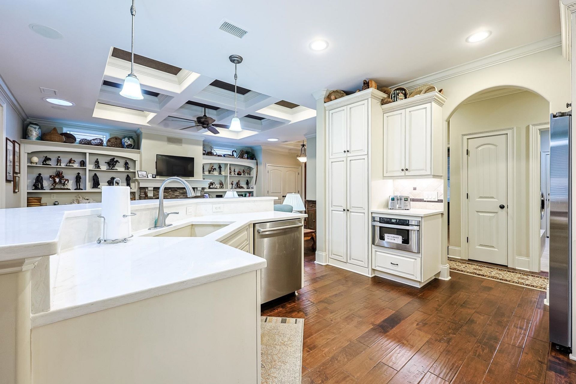 4228 Ravenwood Dr.  Photo 10