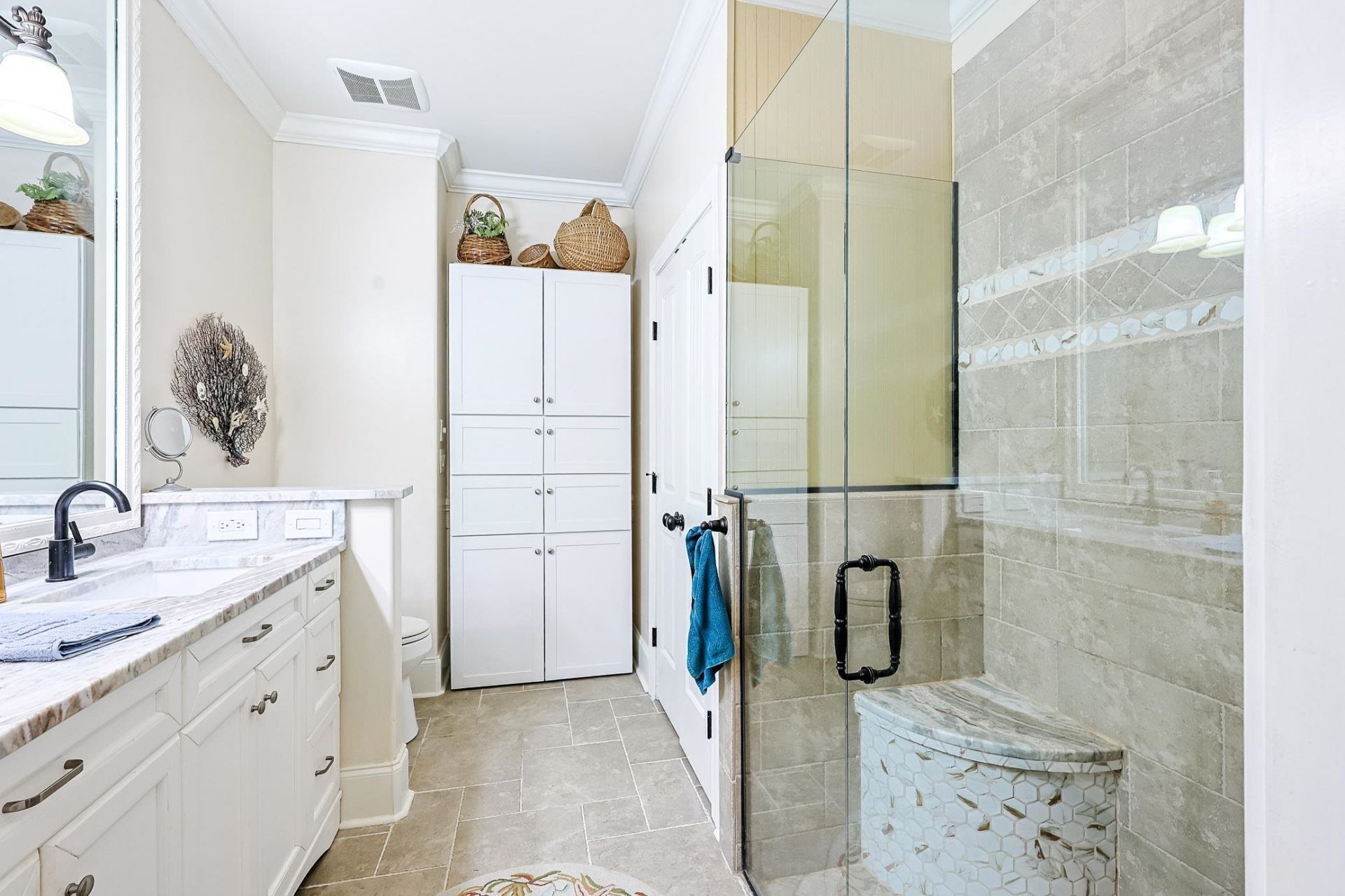 4228 Ravenwood Dr.  Photo 15