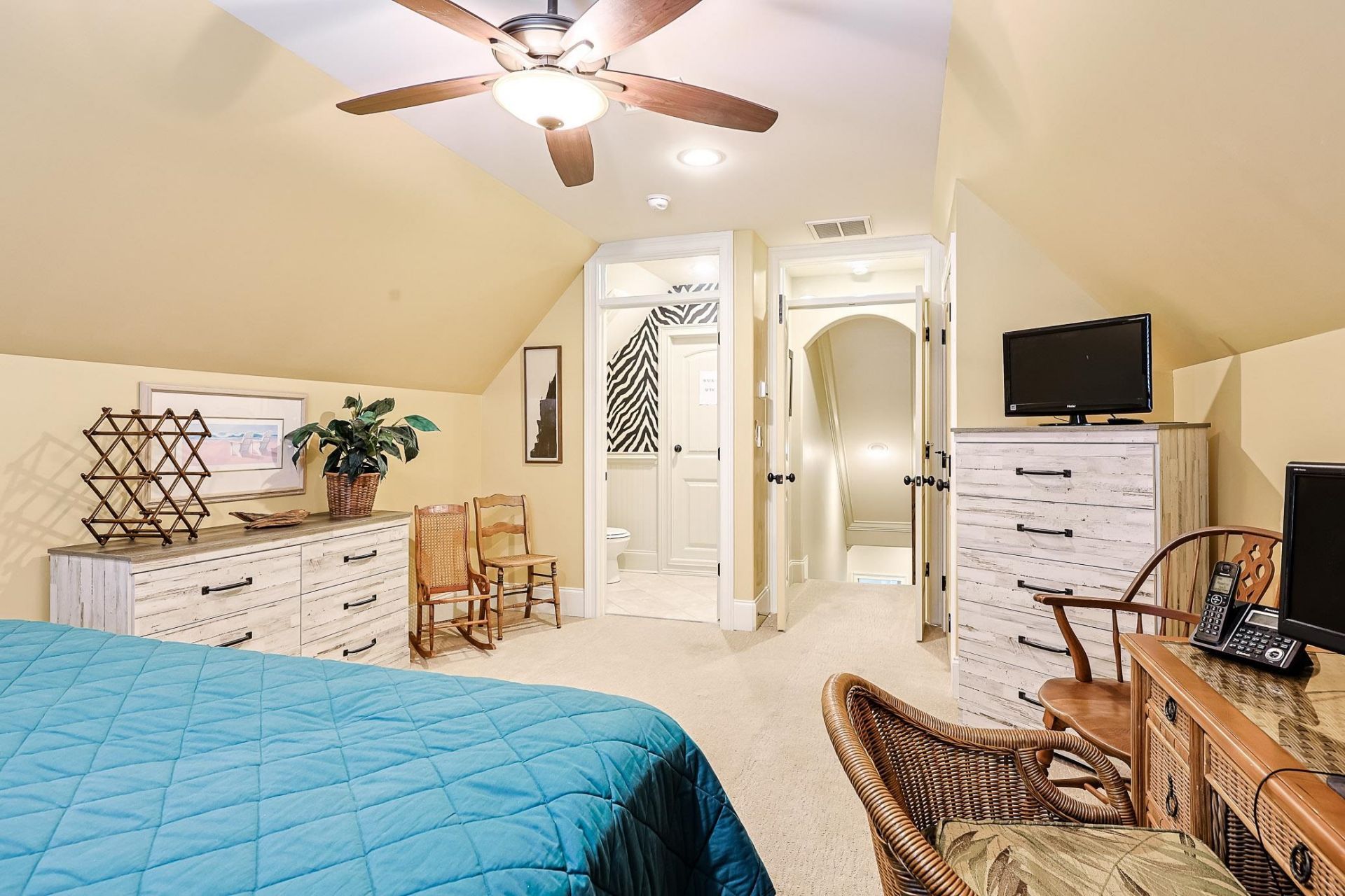 4228 Ravenwood Dr.  Photo 22