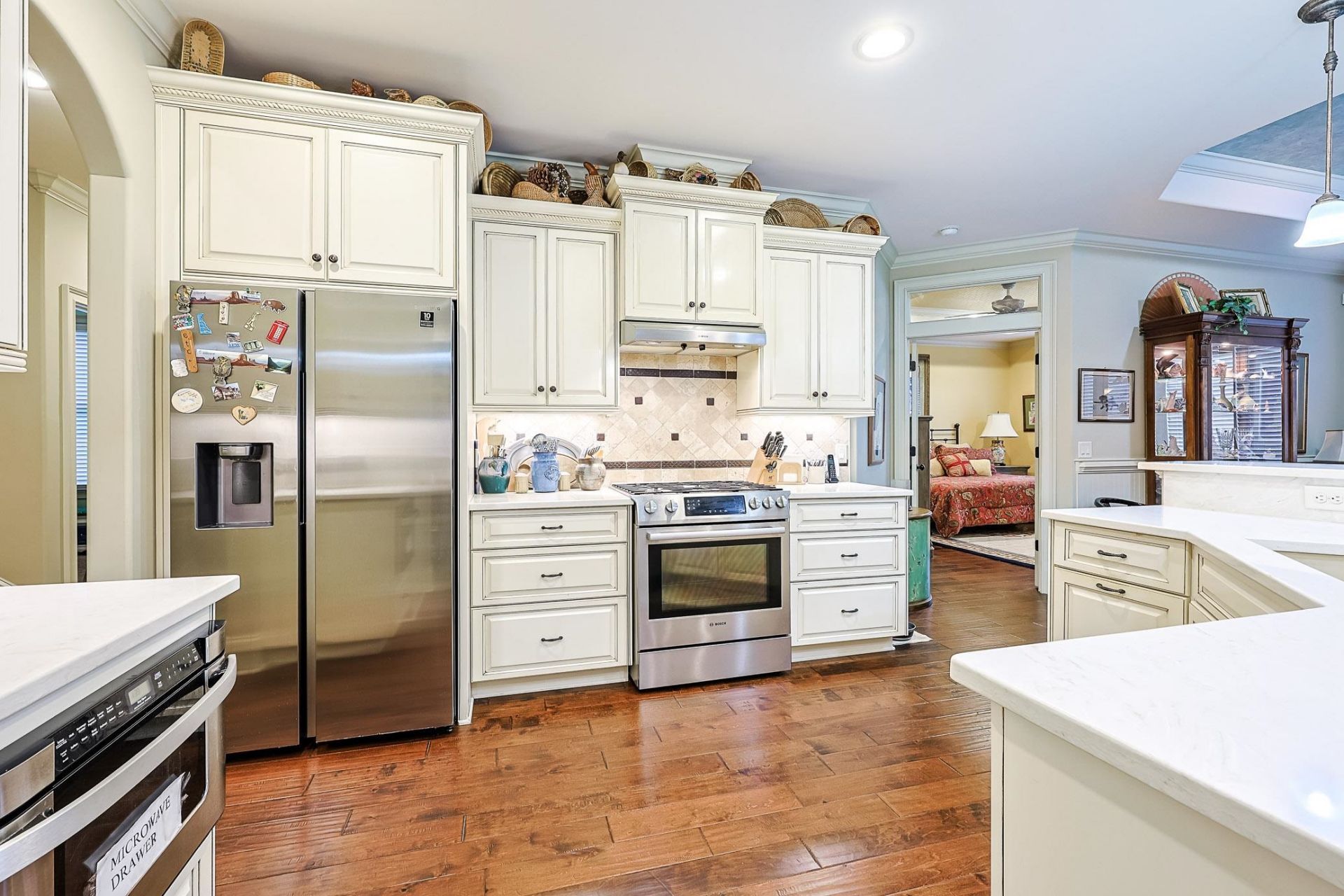 4228 Ravenwood Dr.  Photo 6