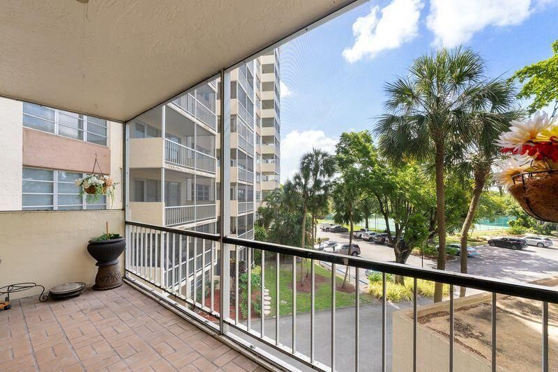 10777 W Sample Road, Unit 310, Coral Springs, FL 33065 Photo