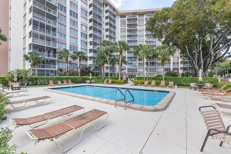 10777 W Sample Road, Unit 310, Coral Springs, FL 33065 Photo