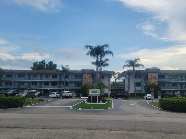 2100 Springdale Boulevard, Unit 310, Palm Springs, FL 33461