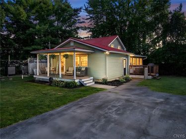 276 Stewarts Corners Road, Pennellville, NY 13132
