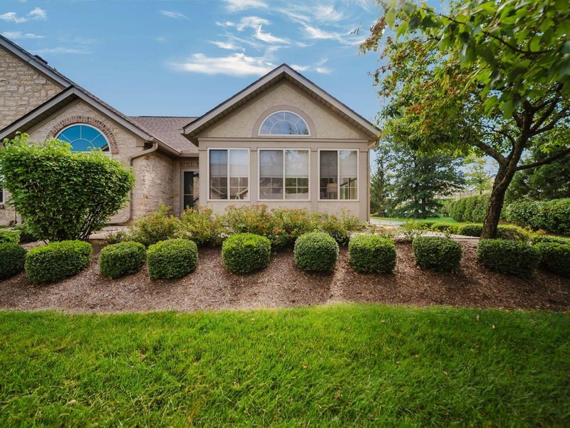 4374 Crimson Maple Lane, Westerville, OH 43082 Photo 2