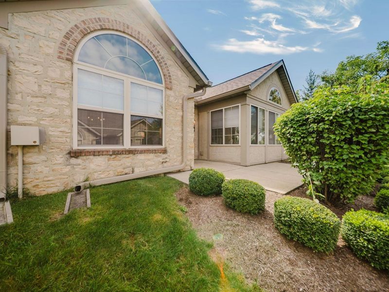 4374 Crimson Maple Lane, Westerville, OH 43082 Photo 3
