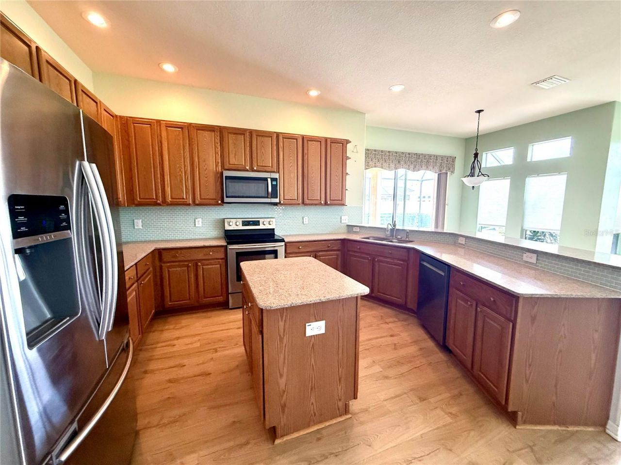 3735 Gaviota Drive , Ruskin, FL 33573 Photo