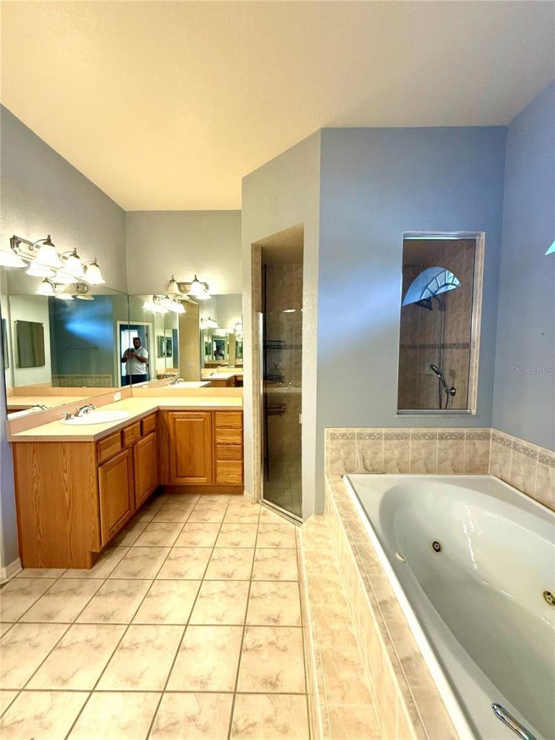3735 Gaviota Drive , Ruskin, FL 33573 Photo