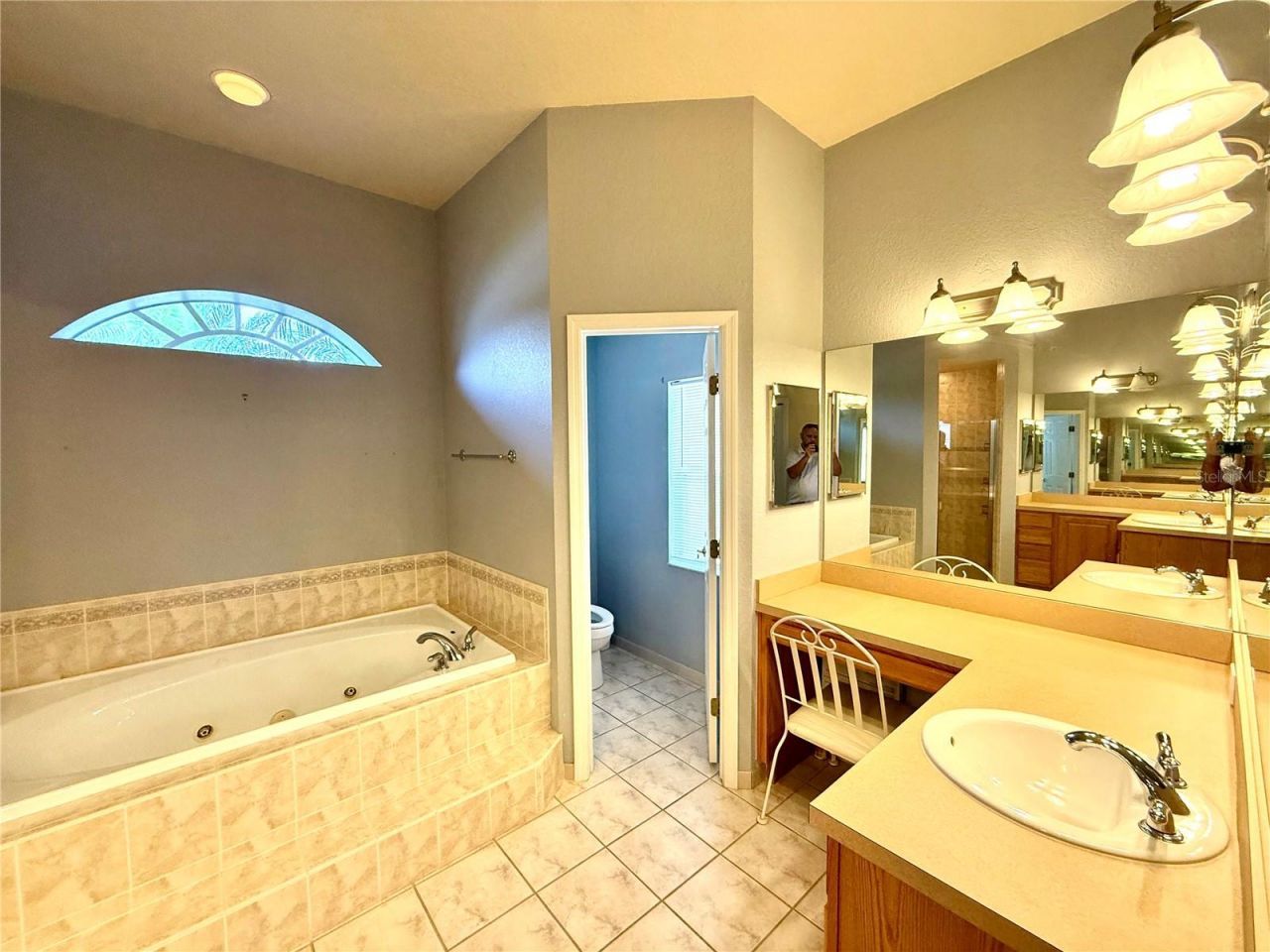 3735 Gaviota Drive , Ruskin, FL 33573 Photo