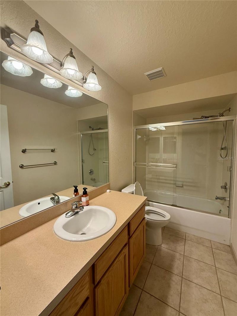 3735 Gaviota Drive , Ruskin, FL 33573 Photo