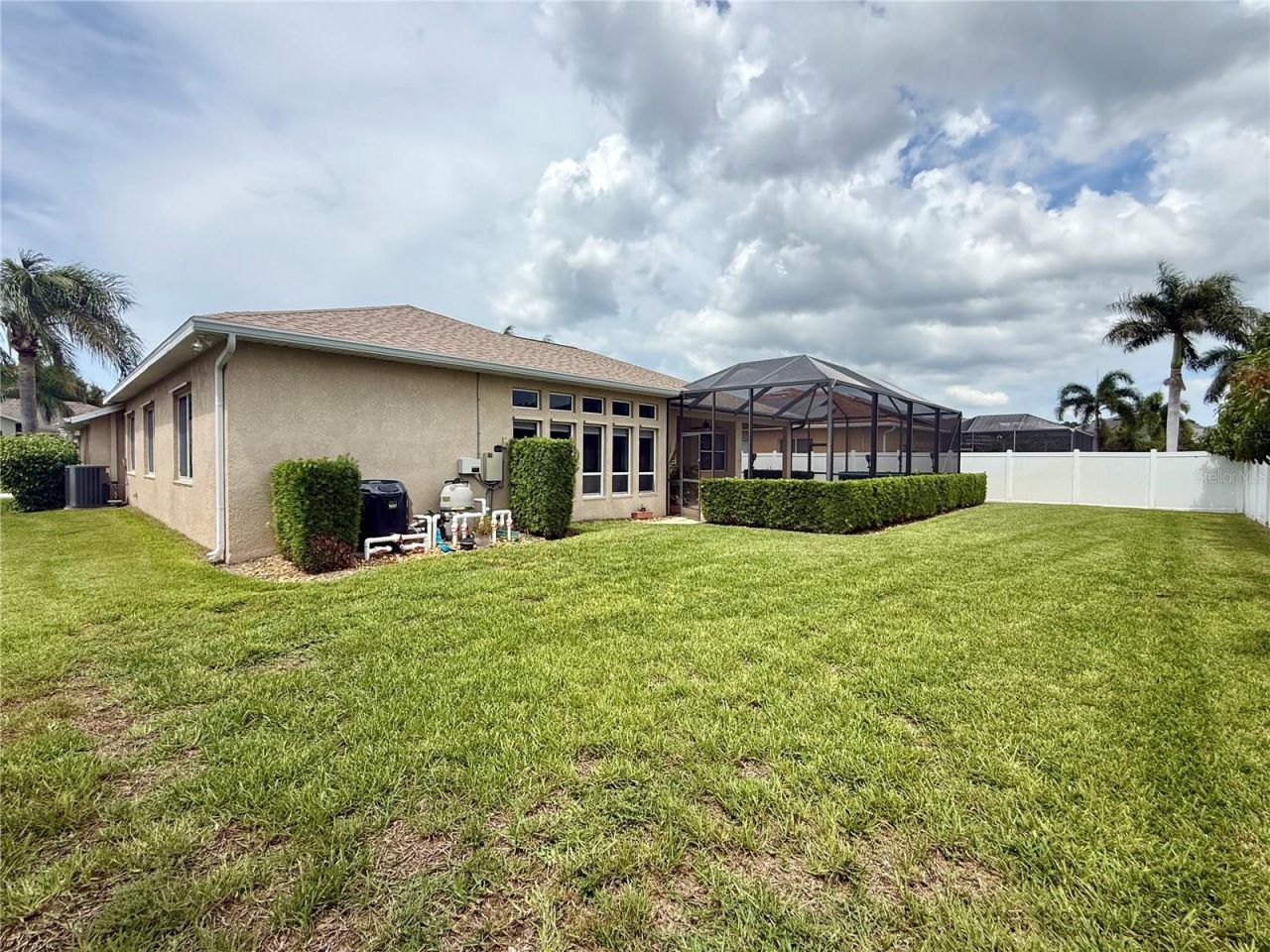 3735 Gaviota Drive , Ruskin, FL 33573 Photo
