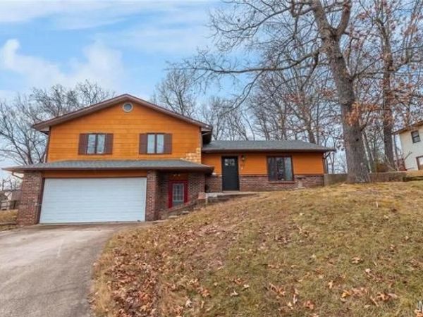 613 Royal Road , Waynesville, MO 65583
