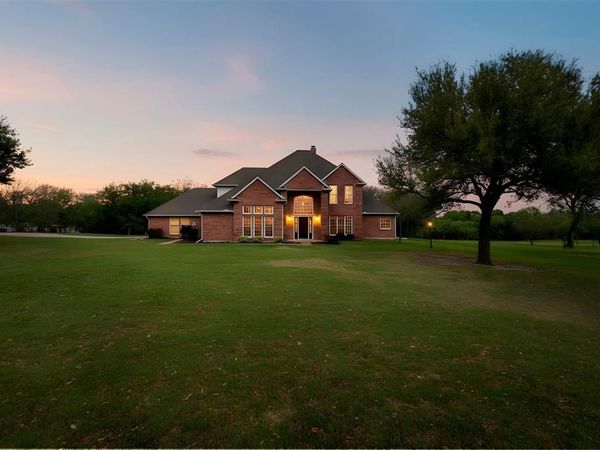 6239-B Fm 879 , Ennis, TX 75119
