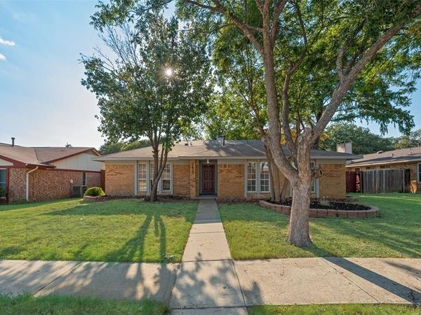 1422 Westwood Drive, Lewisville, TX 75067