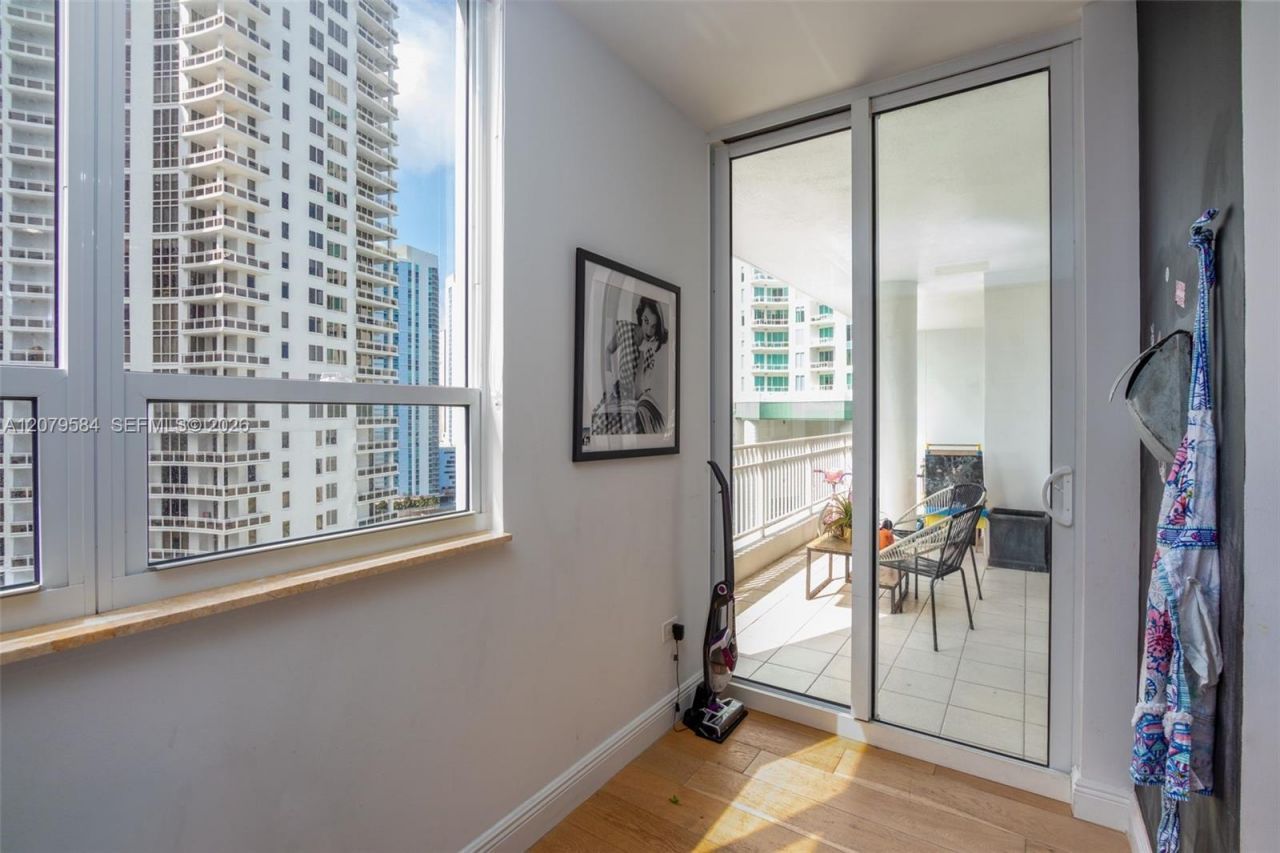 801 Brickell Key Blvd, Unit 2110, Miami, FL 33131 Photo