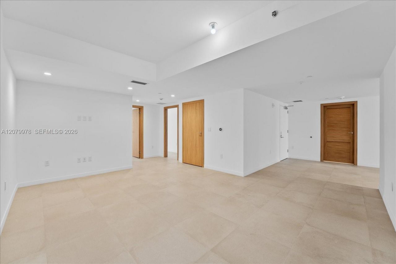 1135 103 St , Unit 403, Bay Harbor Islands, FL 33154 Photo