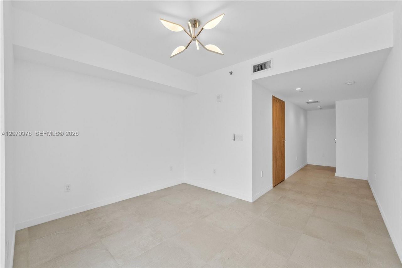 1135 103 St , Unit 403, Bay Harbor Islands, FL 33154 Photo