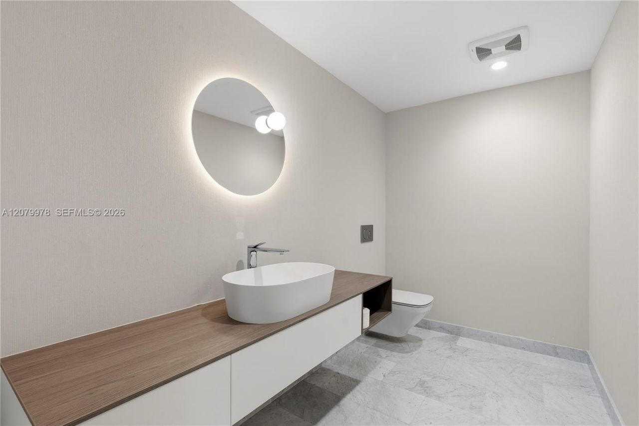 1135 103 St, Unit 403, Bay Harbor Islands, FL 33154 Photo