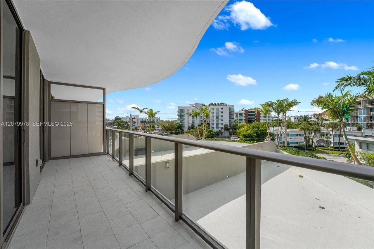 1135 103 St , Unit 403, Bay Harbor Islands, FL 33154 Photo