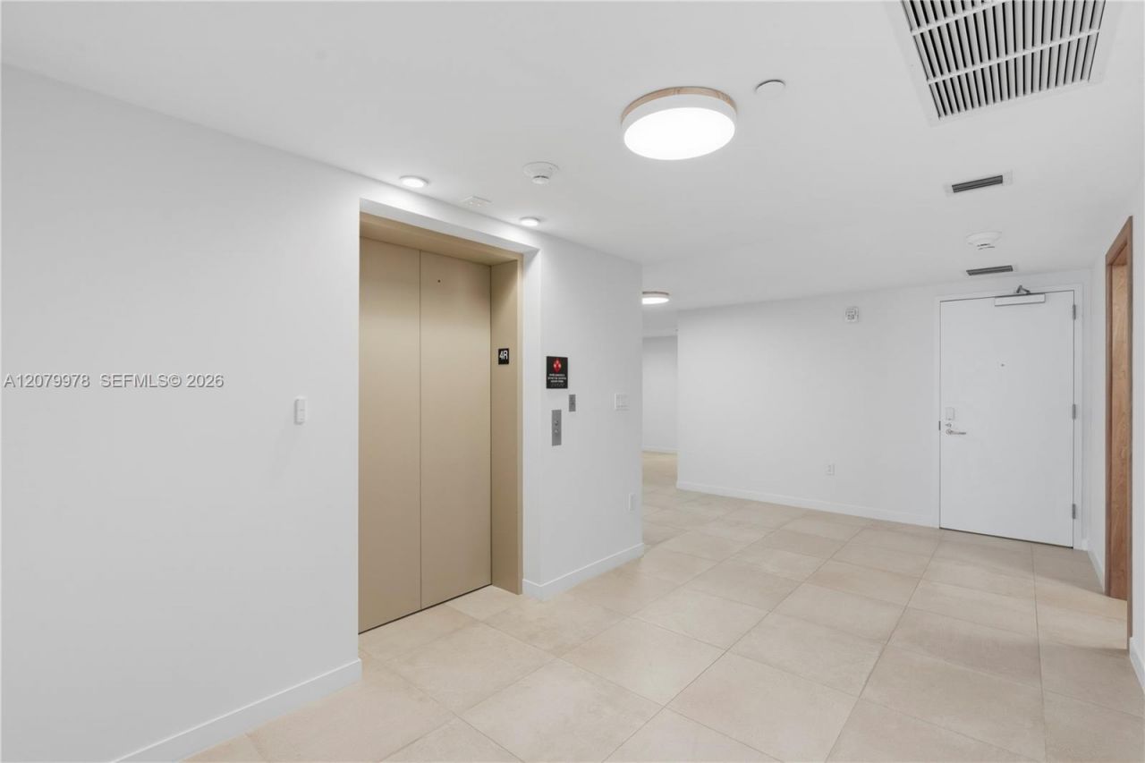 1135 103 St, Unit 403, Bay Harbor Islands, FL 33154 Photo