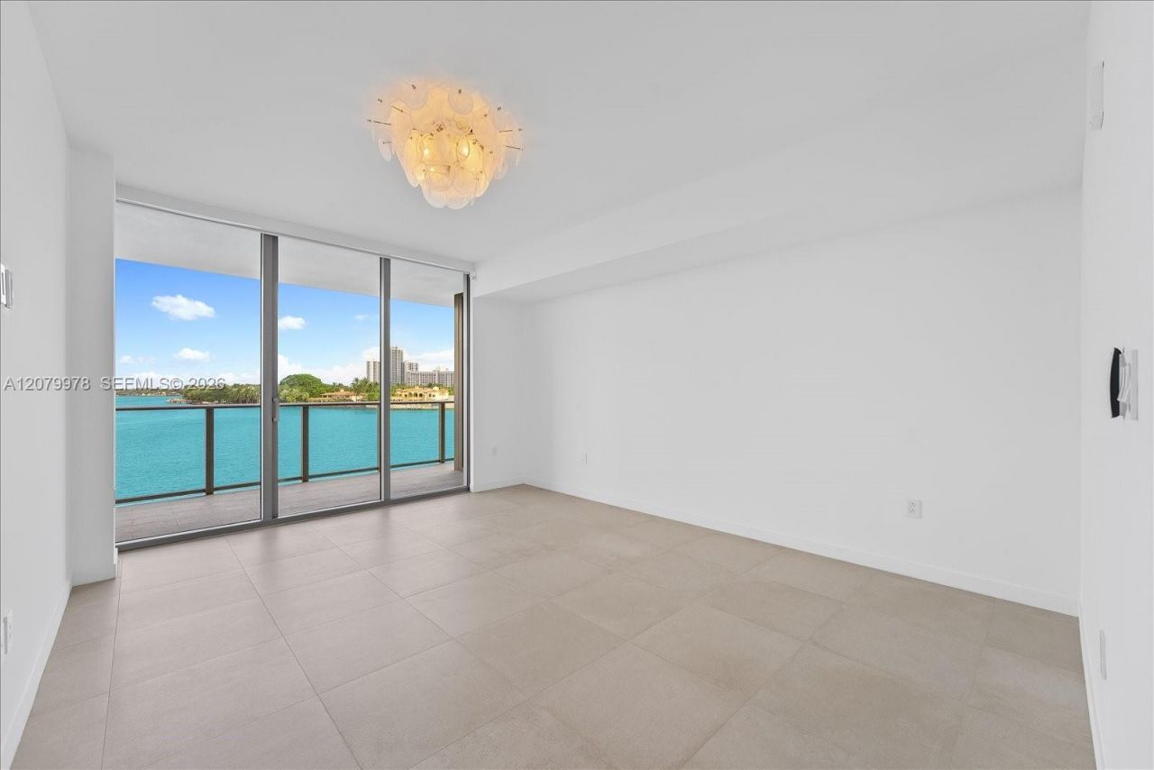 1135 103 St , Unit 403, Bay Harbor Islands, FL 33154 Photo