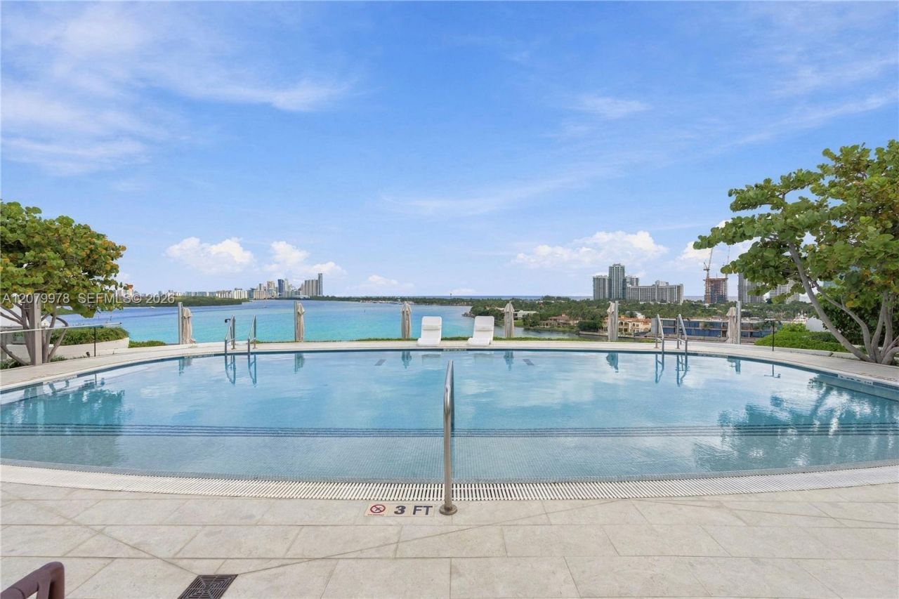 1135 103 St, Unit 403, Bay Harbor Islands, FL 33154 Photo