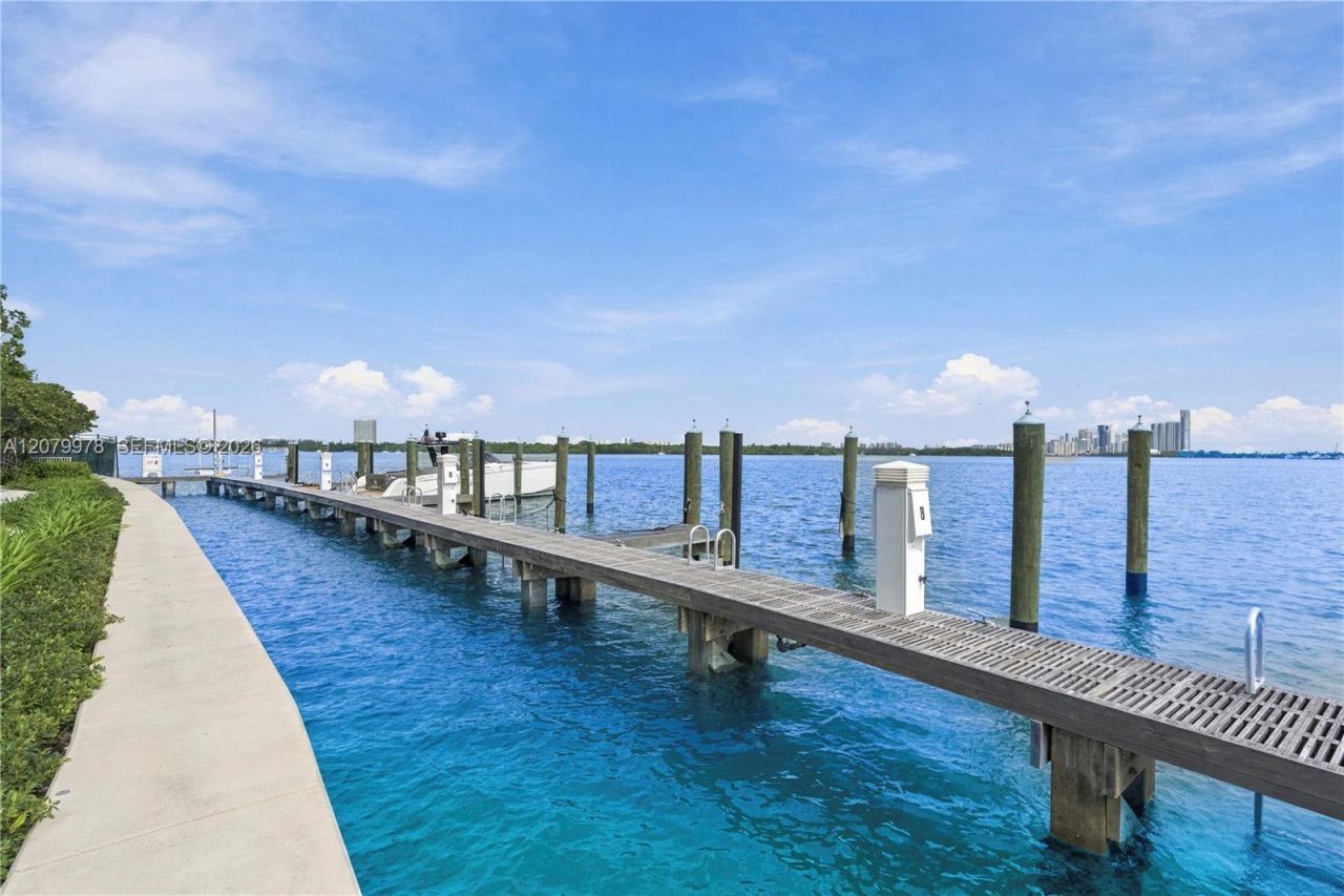 1135 103 St, Unit 403, Bay Harbor Islands, FL 33154 Photo