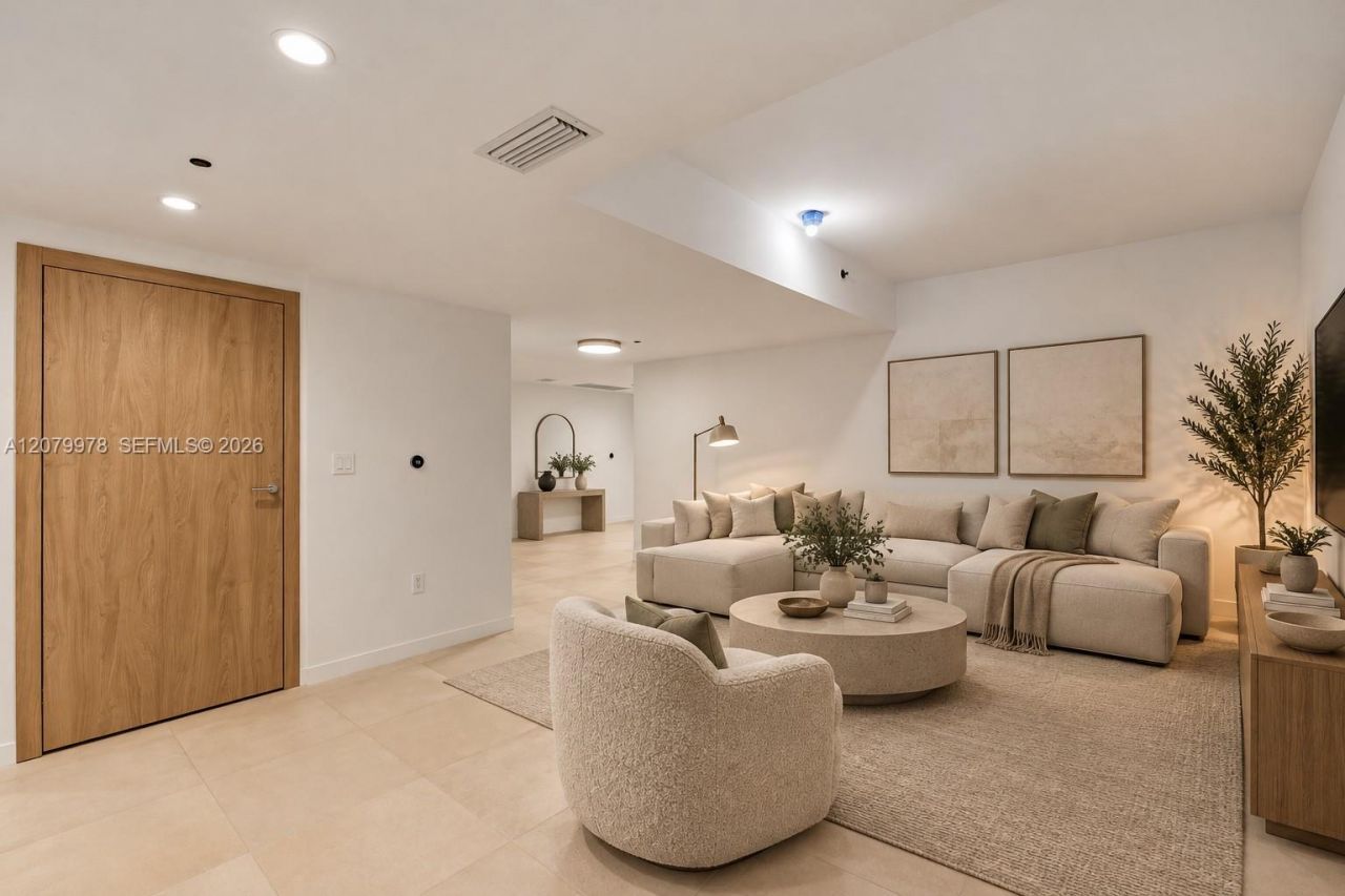 1135 103 St, Unit 403, Bay Harbor Islands, FL 33154 Photo