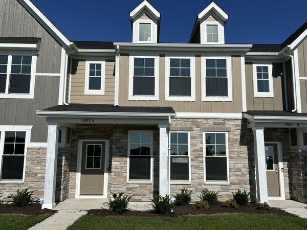 1603 Parkside Lane , Unit G, Dyer, IN 46311