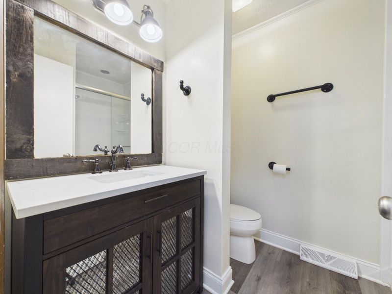 1577 Sandringham Court, Columbus, OH 43220 Photo 18