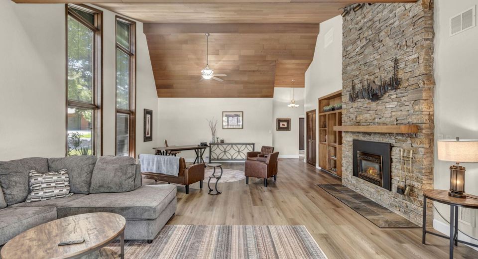 1954 S Villa Way, Reno, NV 89509 Photo