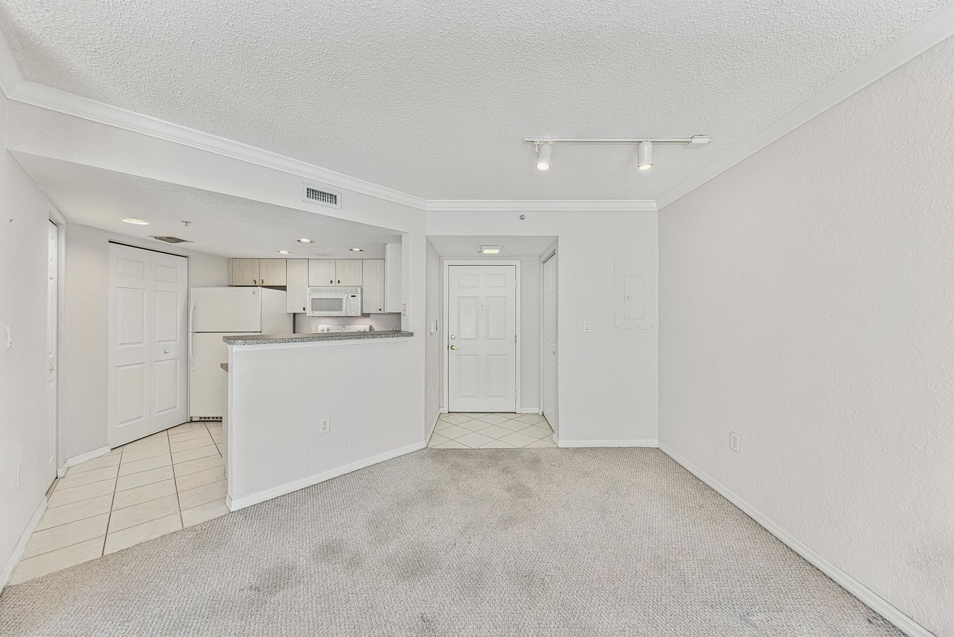 1801 N Flagler Drive, Unit 631, West Palm Beach, FL 33407 Photo