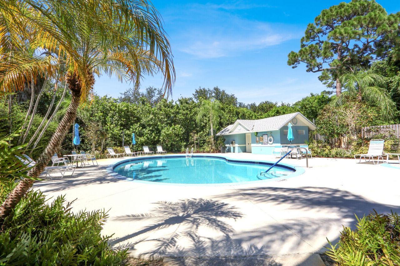 35 SE Beech Tree Lane, Stuart, FL 34994 Photo