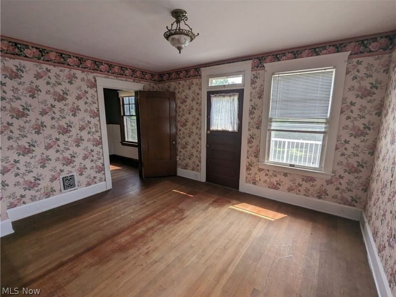 616 East Avenue, Elyria, OH 44035 Photo 17
