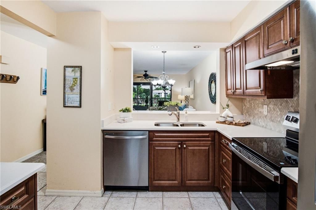 221 Fox Glen Dr, Unit 2302, Naples, FL 34104 Photo