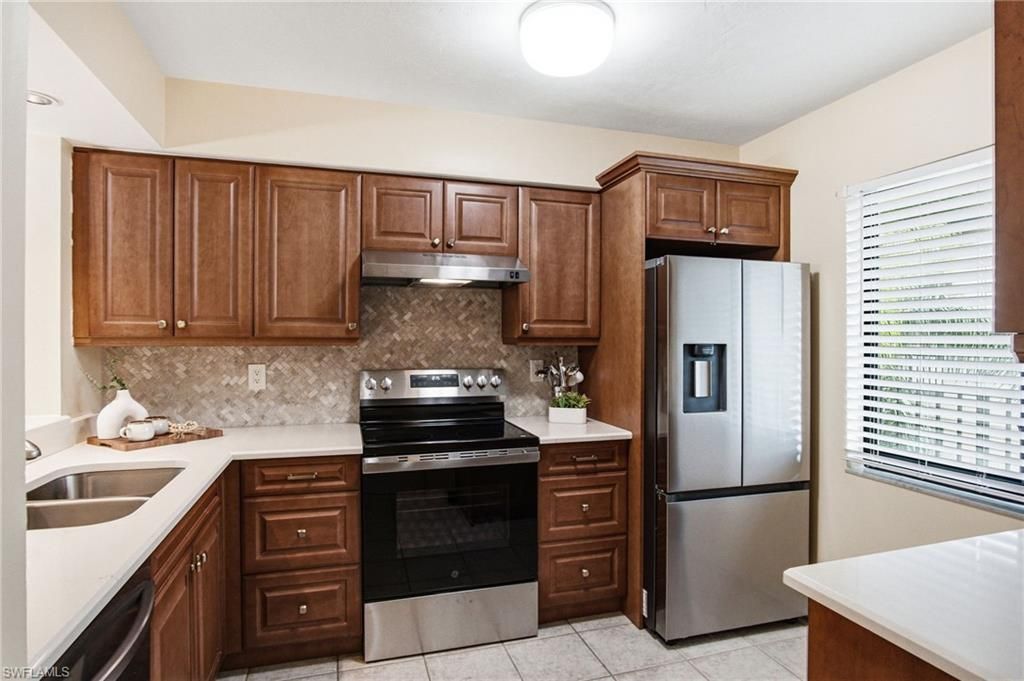 221 Fox Glen Dr, Unit 2302, Naples, FL 34104 Photo