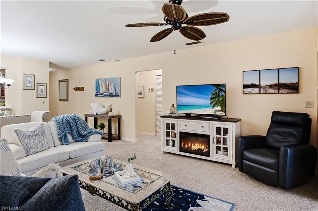221 Fox Glen Dr, Unit 2302, Naples, FL 34104 Photo