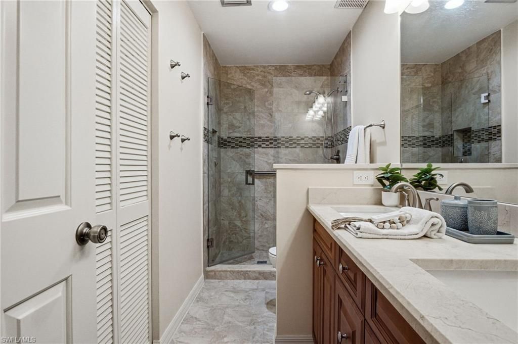 221 Fox Glen Dr, Unit 2302, Naples, FL 34104 Photo