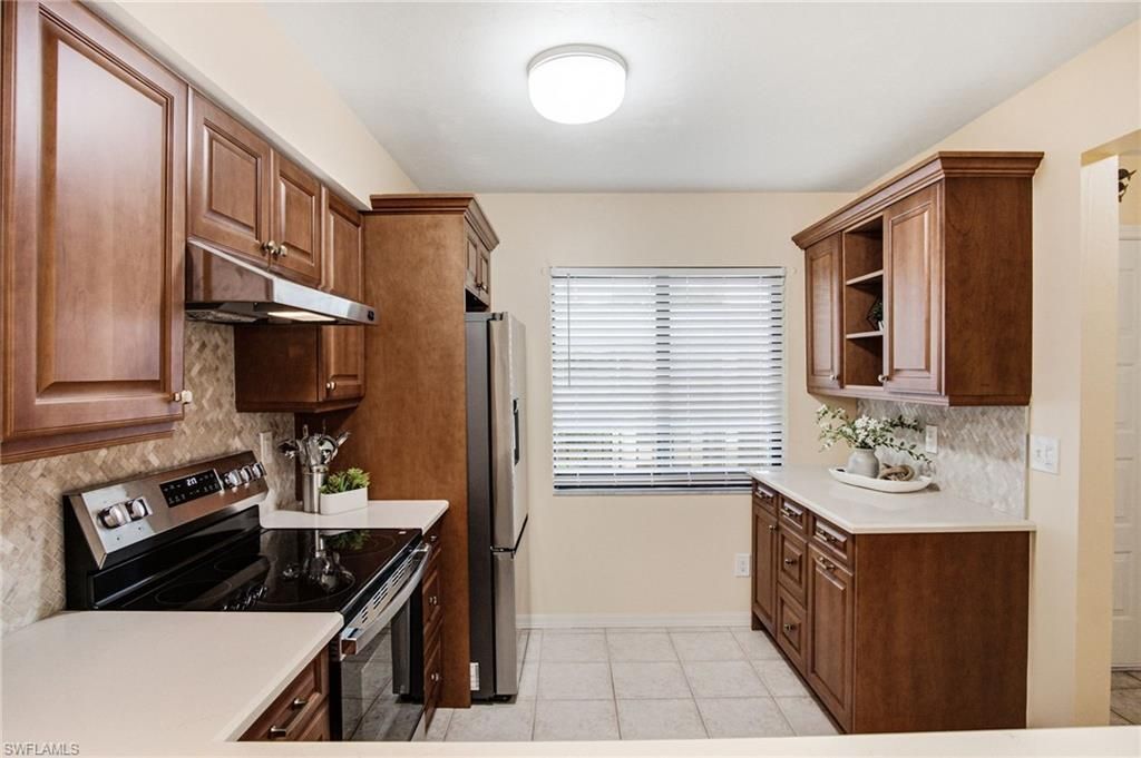 221 Fox Glen Dr, Unit 2302, Naples, FL 34104 Photo