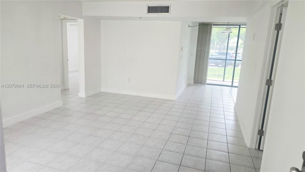 8650 SW 133rd Ave Rd, Unit 107, Miami, FL 33183 Photo