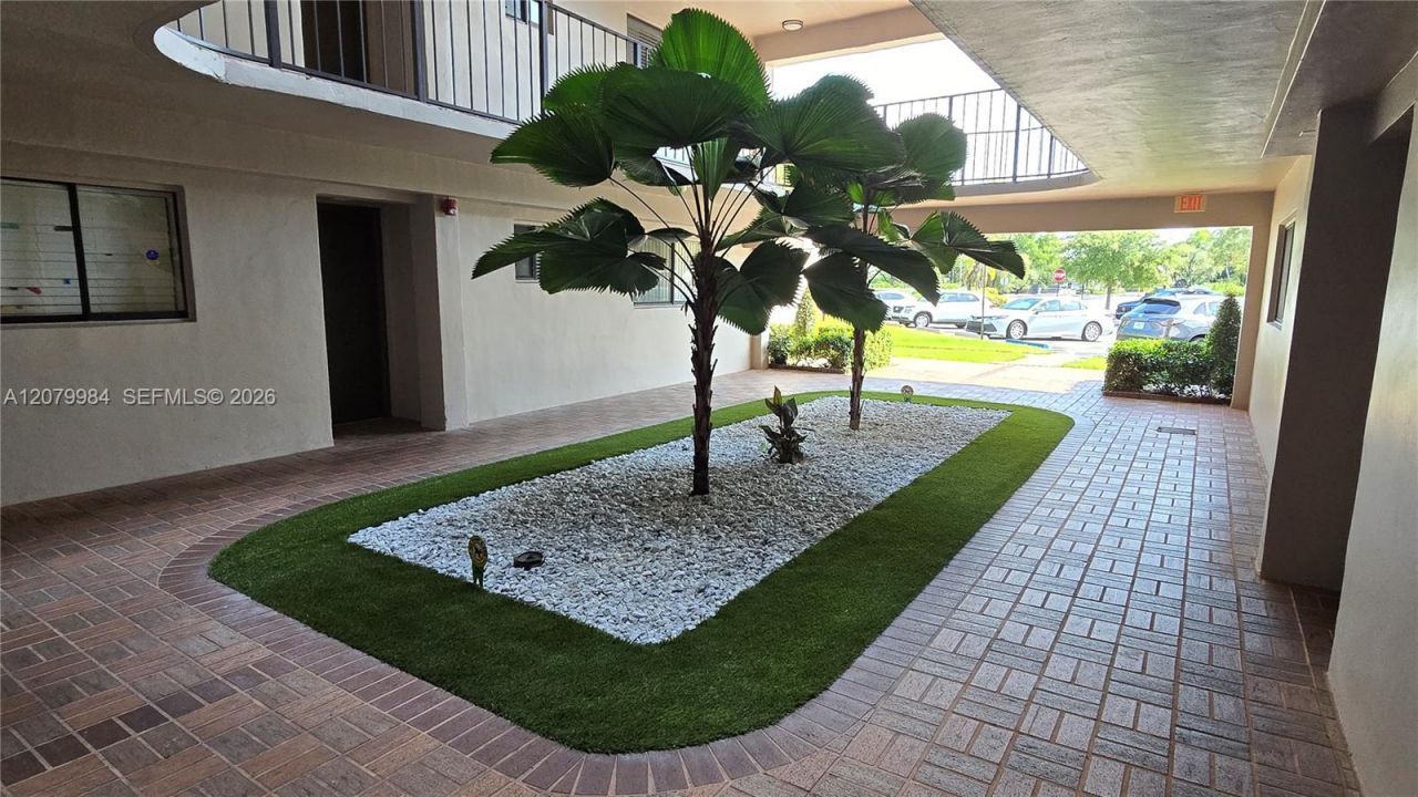 8650 SW 133rd Ave Rd, Unit 107, Miami, FL 33183 Photo