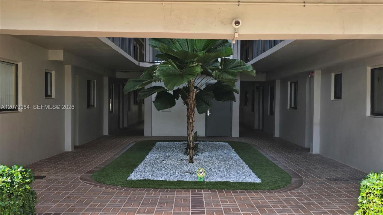 8650 SW 133rd Ave Rd, Unit 107, Miami, FL 33183 Photo