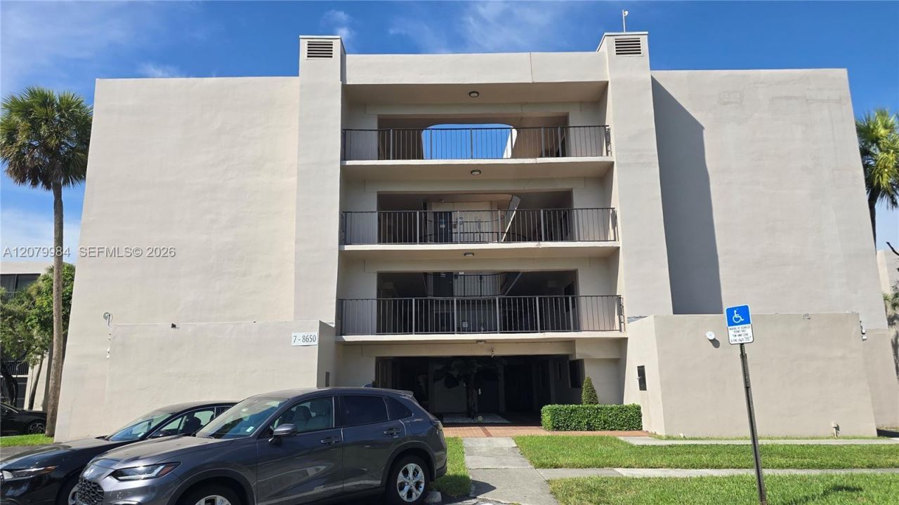 8650 SW 133rd Ave Rd, Unit 107, Miami, FL 33183 Photo