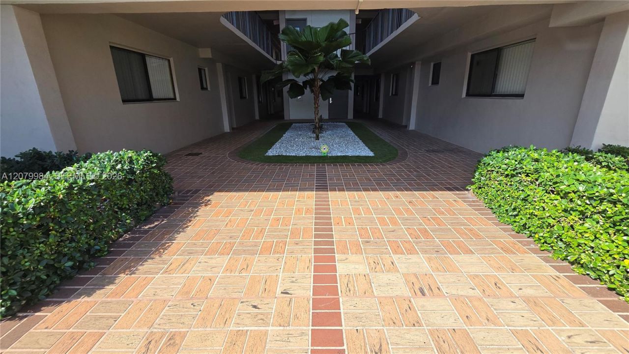 8650 SW 133rd Ave Rd, Unit 107, Miami, FL 33183 Photo