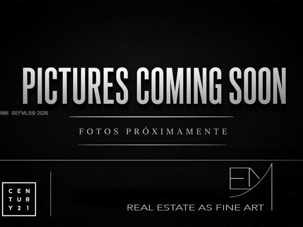2421 NE 13th St, Fort Lauderdale, FL 33304